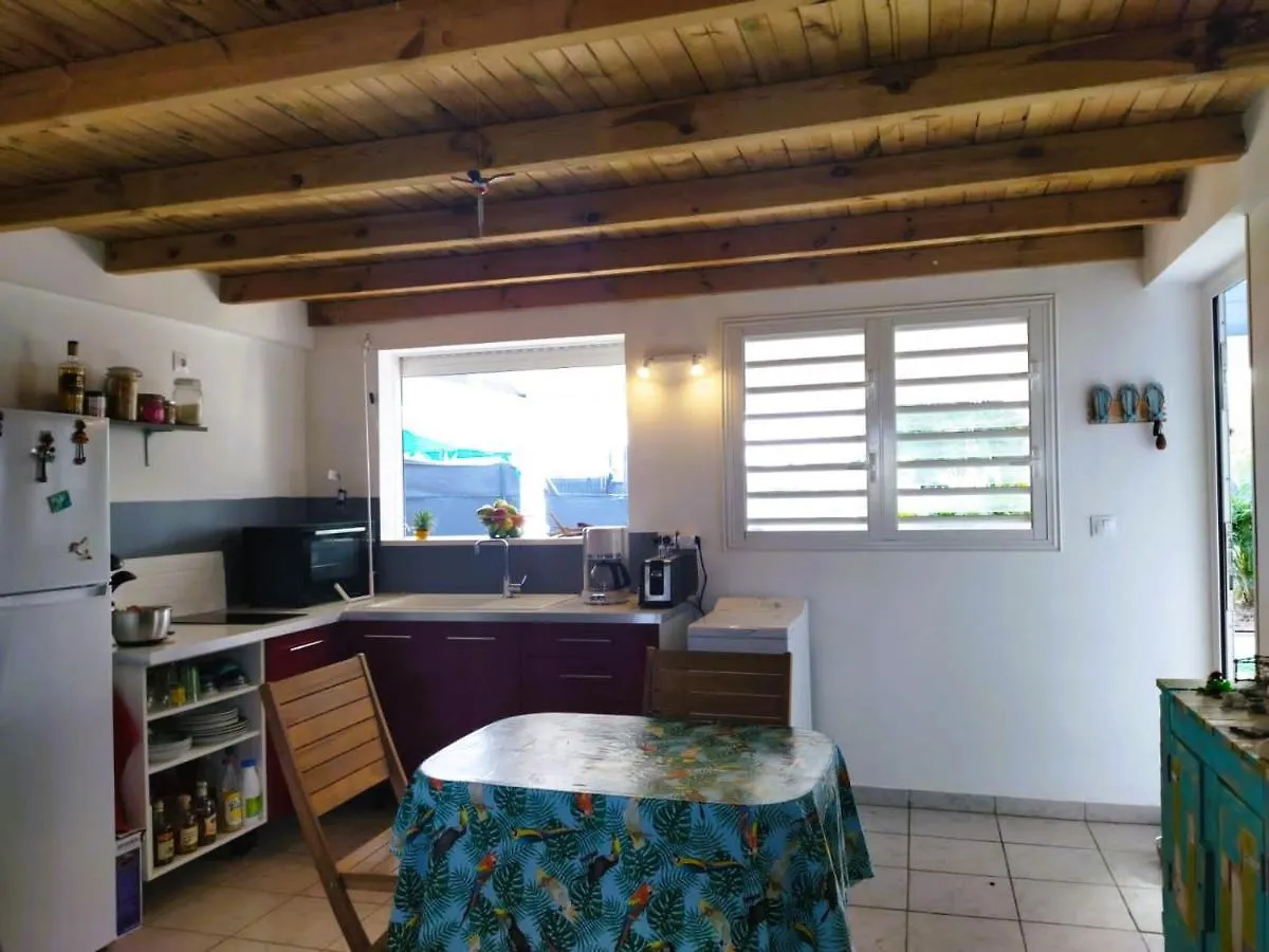 Villa Creole -Marina C0Nciergerie Saint-François 0*,